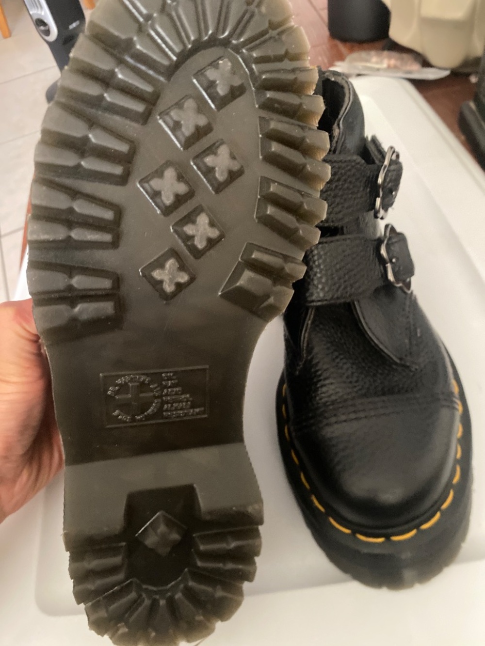 Dr. Martens 6 Devon Flower Boots - Picture 6 of 9